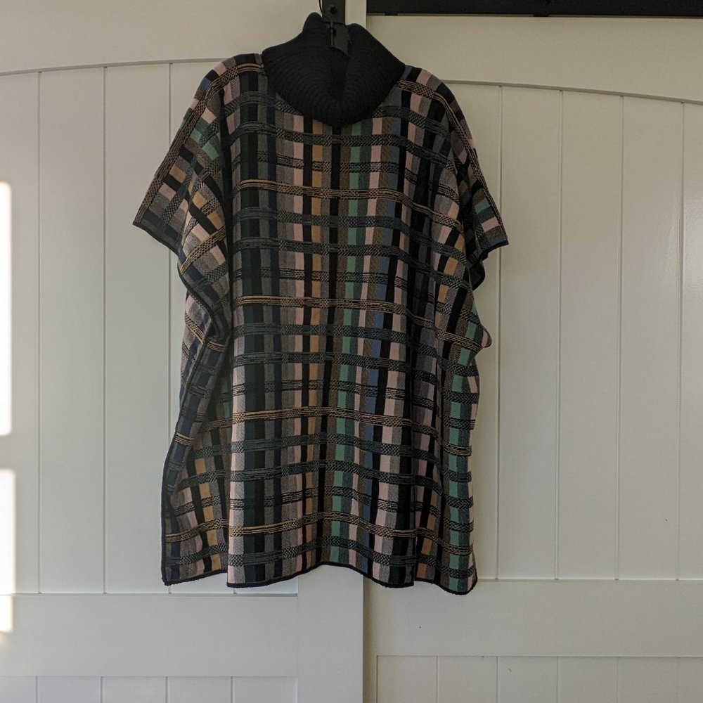 Anthropologie Aldomartins Gracie Plaid Cowl Neck Turtleneck Poncho SIZE L - Picture 14 of 16